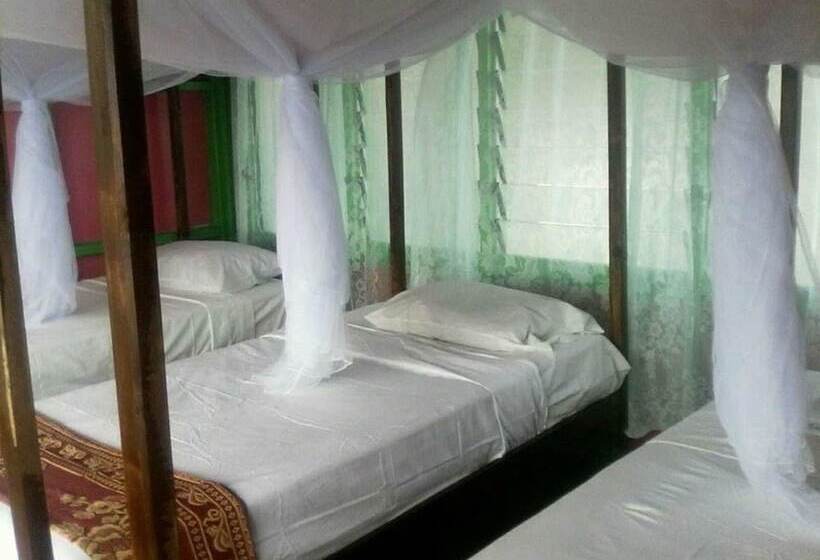 Отель Anita S Beach Bungalows Lalomanu