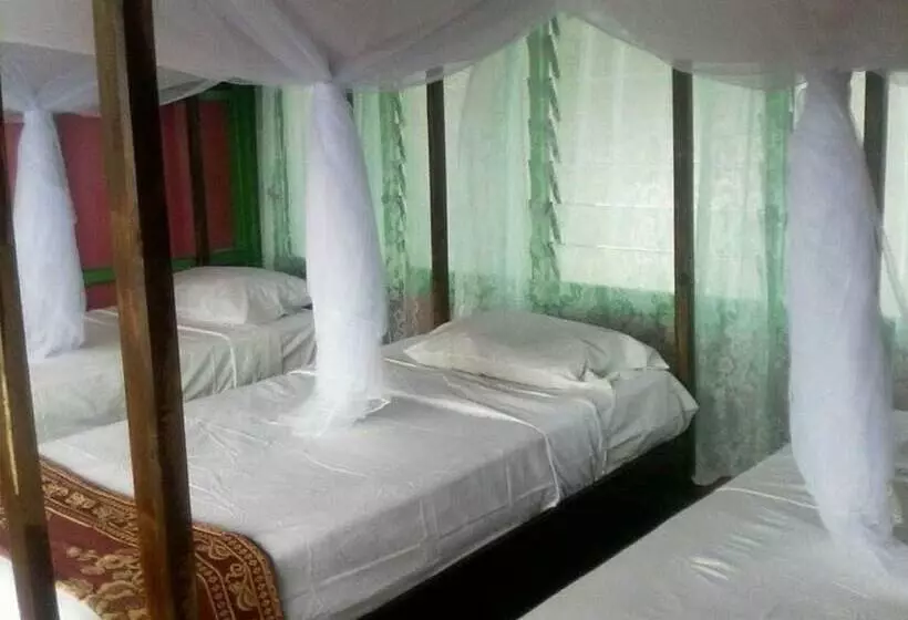 هتل Anita S Beach Bungalows Lalomanu