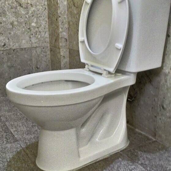 酒店 Emperor's Suites