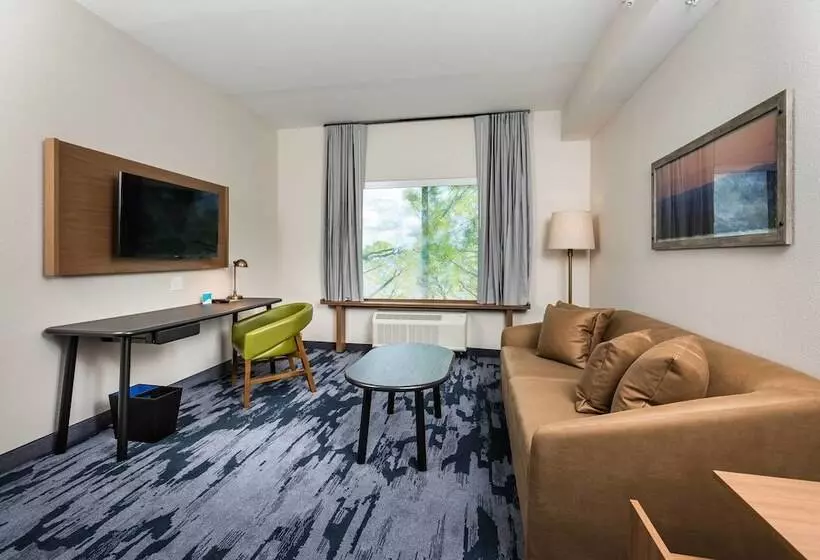 Hotelli Fairfield Inn & Suites By Marriott Crestview