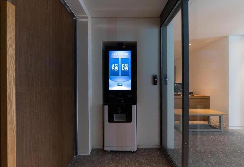 ホテル Heyy Chuncheon