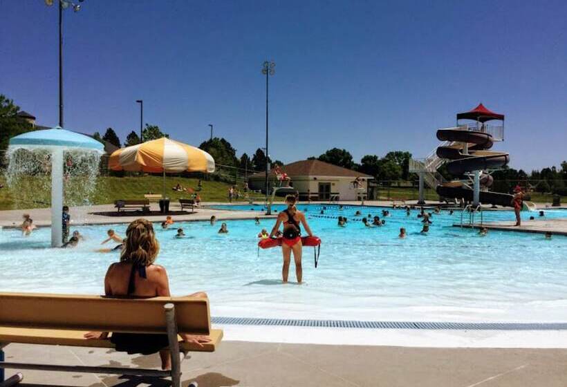 هتل Holiday Inn Express Alliance, An Ihg