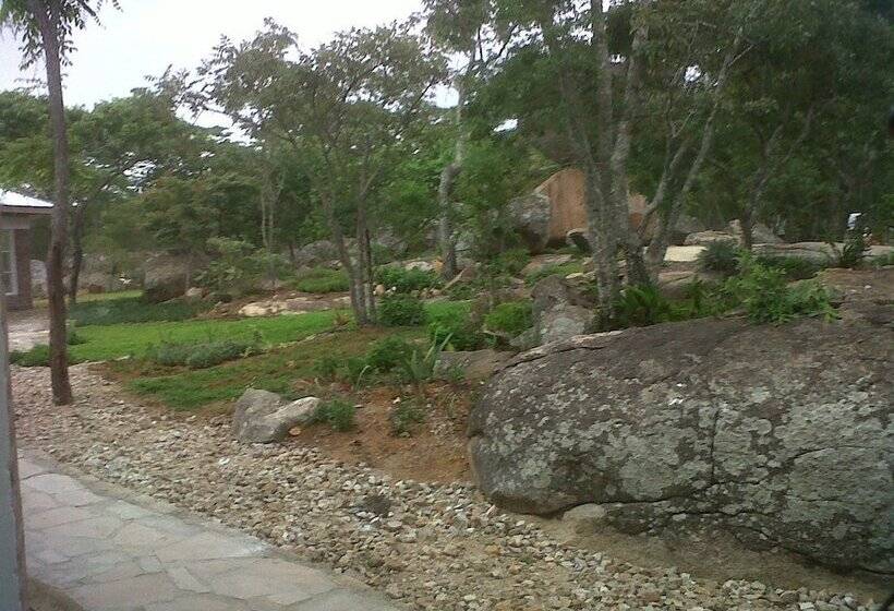 هتل Nora Valley Lodge