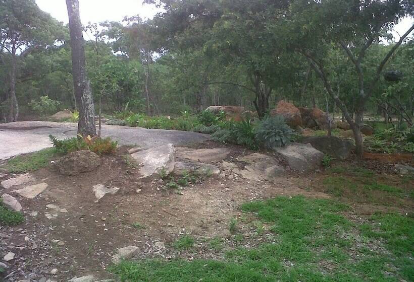 هتل Nora Valley Lodge