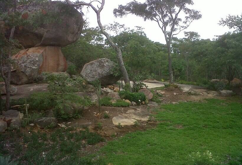 هتل Nora Valley Lodge