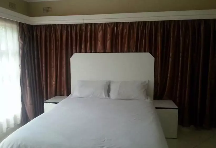 هتل Nora Valley Lodge