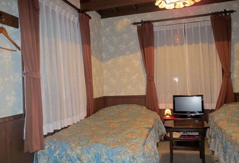 فندق Pension Marionette