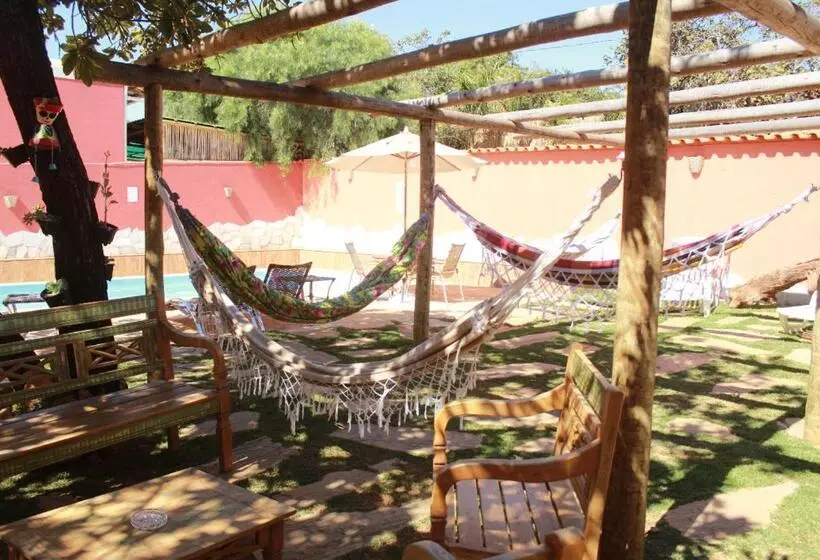 Hotelli Pousada Flor De Pequi