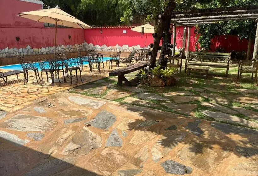 Hotelli Pousada Flor De Pequi