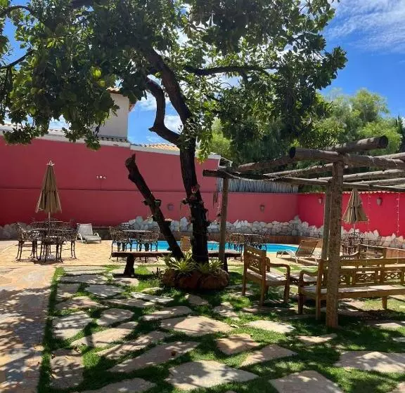 Hotelli Pousada Flor De Pequi