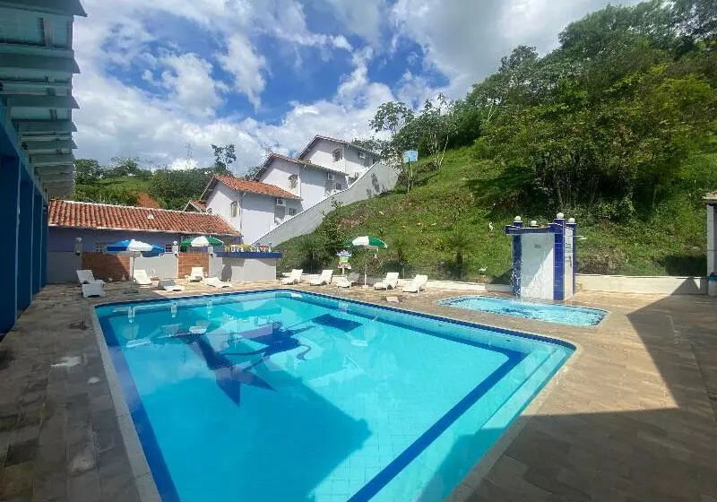 ホテル Pousada Jovimar