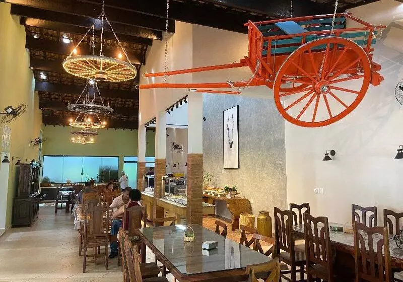 ホテル Pousada Jovimar