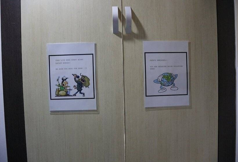 فندق Noisy Room   Bukit Mata