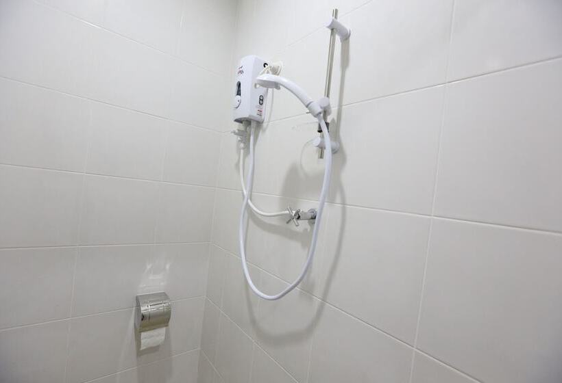 فندق Noisy Room   Bukit Mata