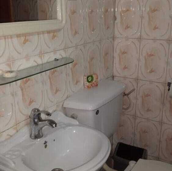 Пансион Almond Tree Guest House