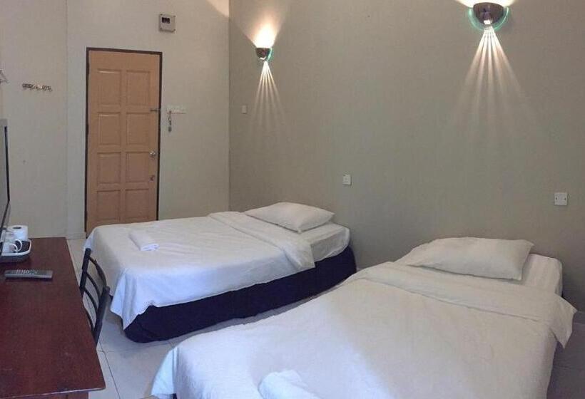 פנסיון Homestay Muar