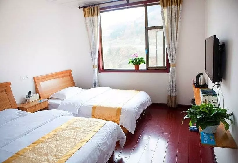 Yijie Holiday Hotel Laiyuan Baishishan