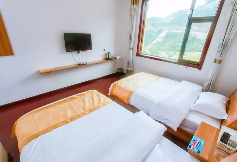 Yijie Holiday Hotel Laiyuan Baishishan