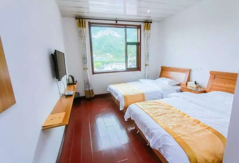 Yijie Holiday Hotel Laiyuan Baishishan