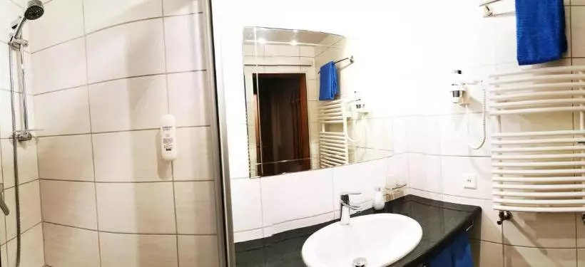هتل Alpha