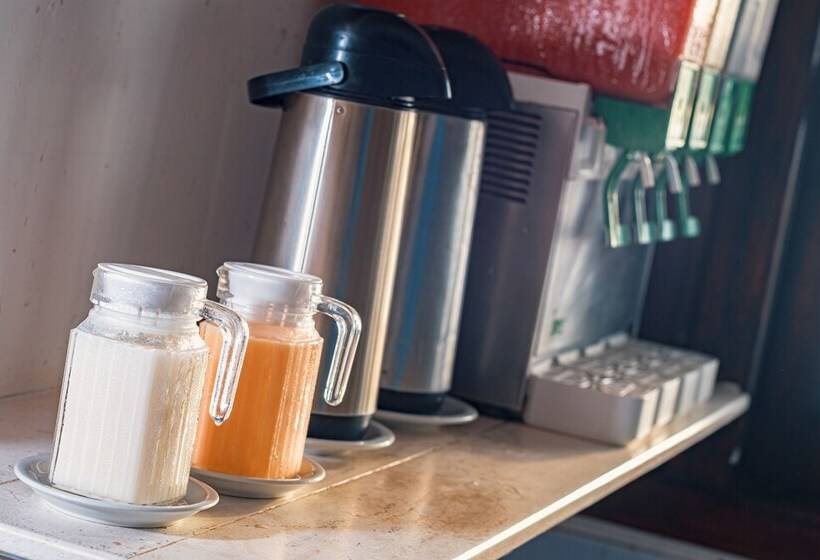 호텔 Amendoeira Praia