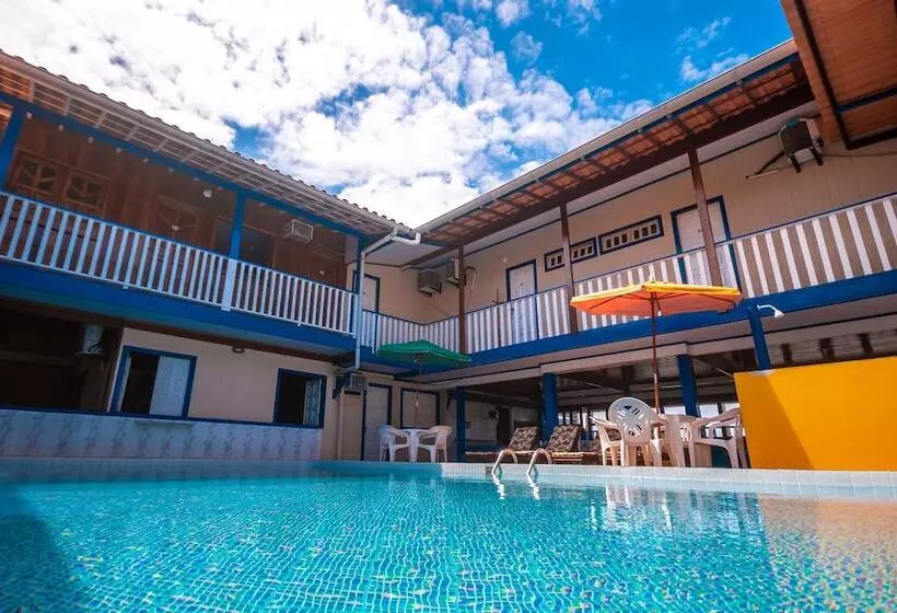 Hotelli Amendoeira Praia
