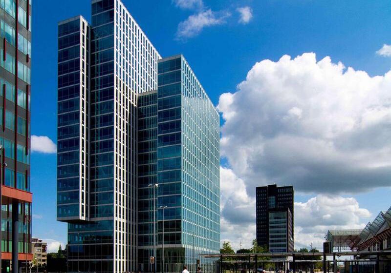 בית מלון כפרי Plaza Premium Almere