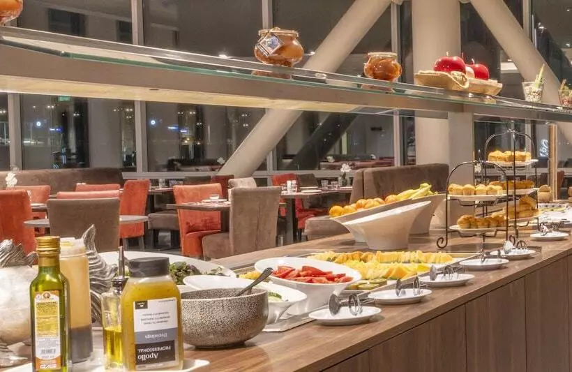 Hotelli Plaza Premium Almere