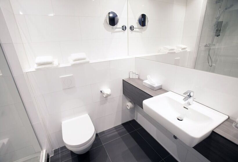 בית מלון כפרי Plaza Premium Almere