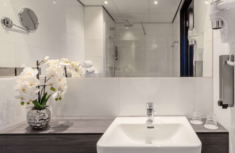 בית מלון כפרי Plaza Premium Almere