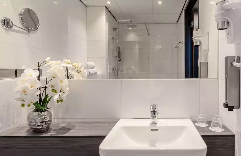 Hotelli Plaza Premium Almere