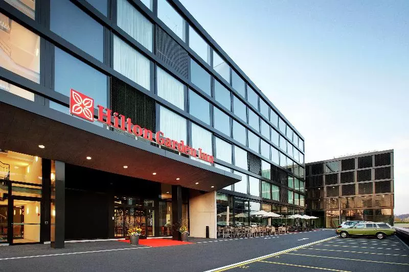 Hotelli Hilton Garden Inn Zurich Limmattal