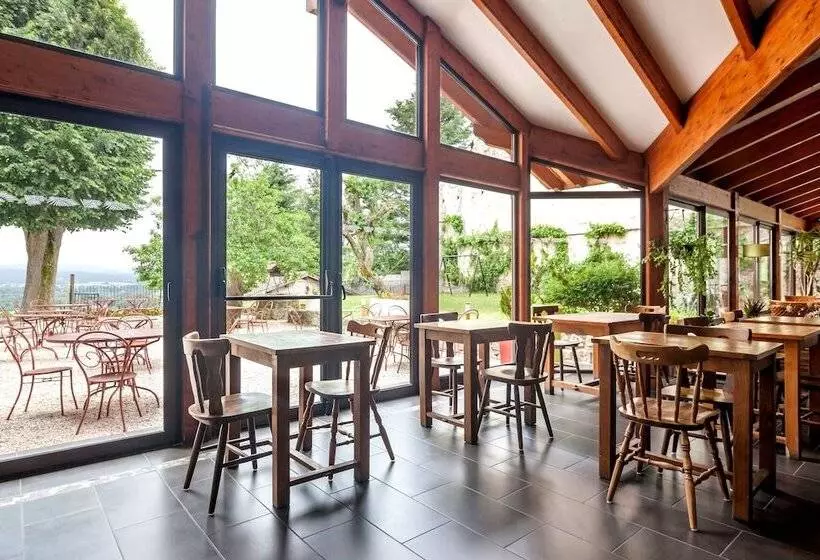 ホテル Hôtel Restaurant Le Prieuré
