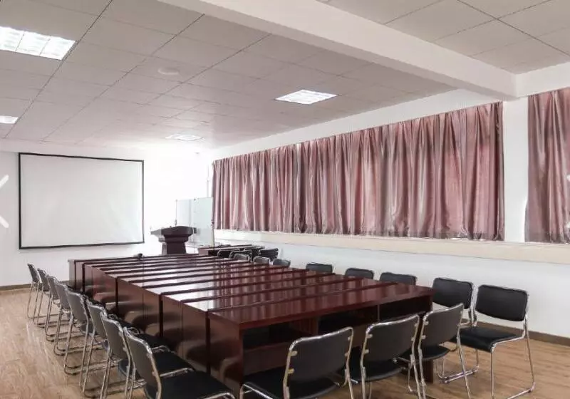 Hotelli Ibis Lianyungang Middle Jiefang Rd