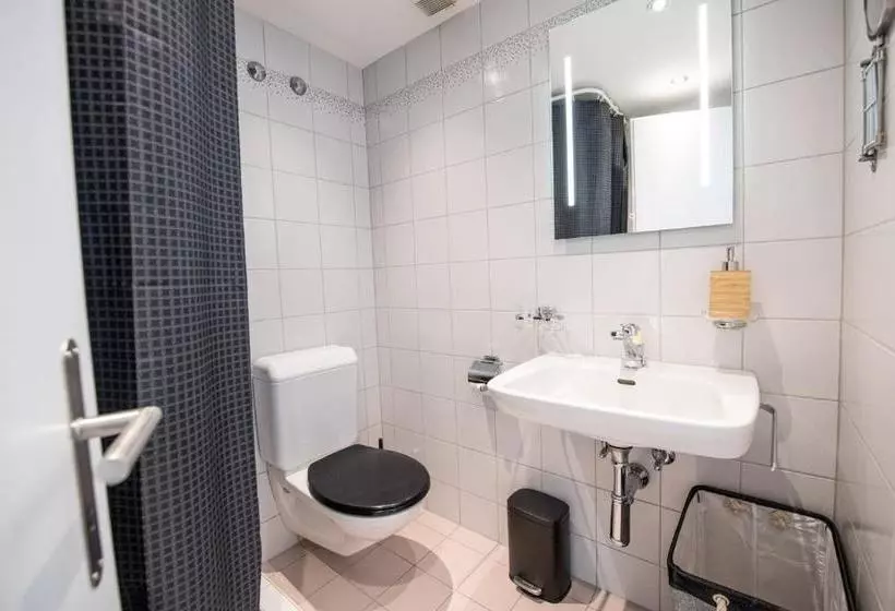 هتل Kursaal Arosa Adults Only