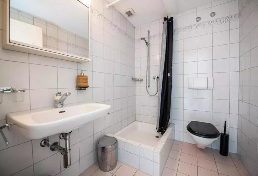 هتل Kursaal Arosa Adults Only