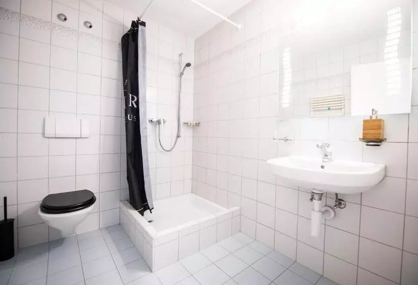 هتل Kursaal Arosa Adults Only