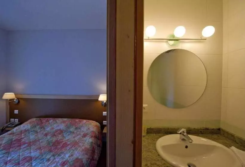 Logis Hotel Restaurant Le Cygne