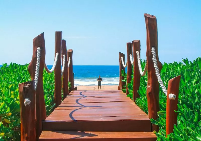 Hotelli Marea Beachfront Villas