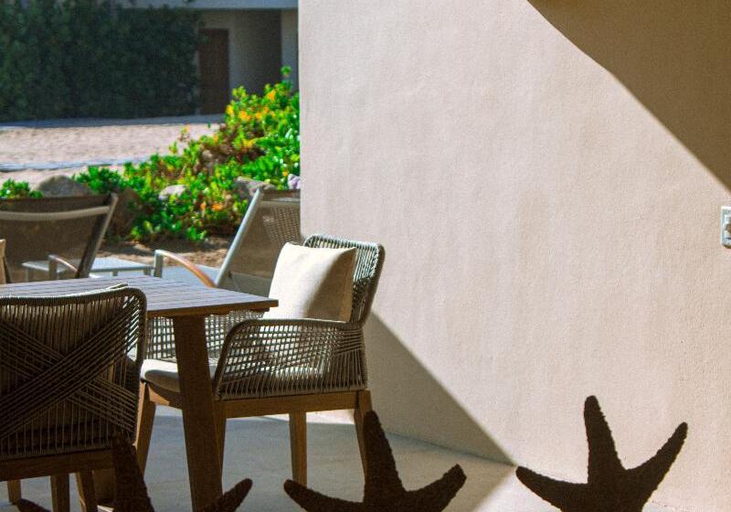 هتل Marea Beachfront Villas