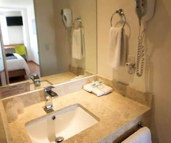 Hotelli Mision Express Salamanca