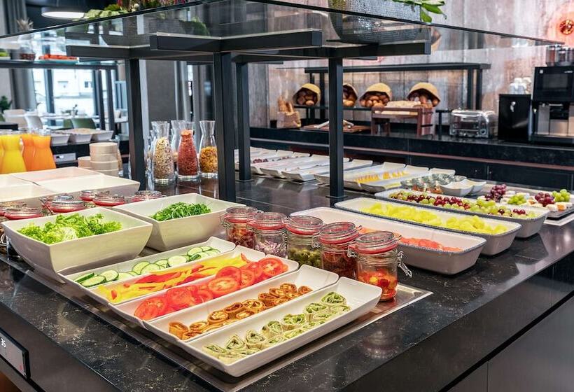 בית מלון כפרי NH Mannheim