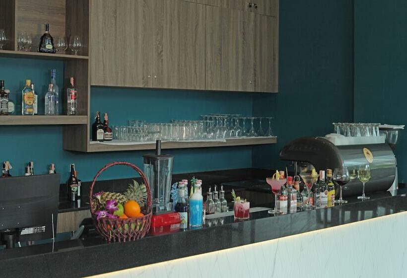 فندق Oceana Resort Phuket