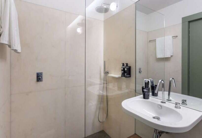 هتل One Shot Aliados Goldsmith