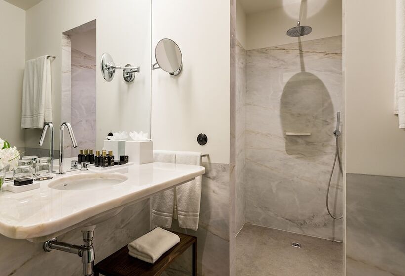 هتل One Shot Aliados Goldsmith