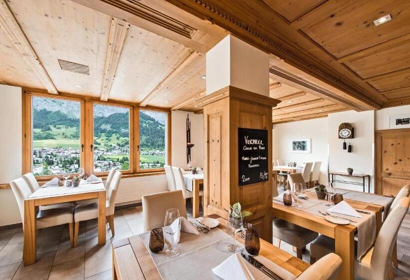 هتل Restaurant Chesa