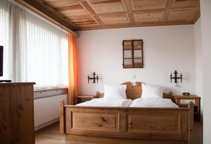 هتل Restaurant Chesa