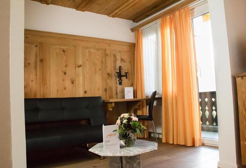 هتل Restaurant Chesa