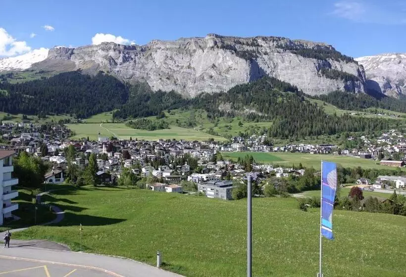 Hotelli Restaurant Chesa