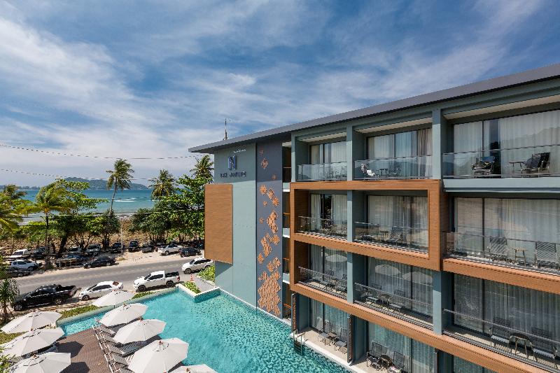 בית מלון כפרי The Nature Phuket Sha Extra Plus